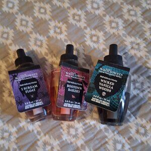 Bath and Body Works Wallflowers 3 Count Lot - Halloween scented-new scents